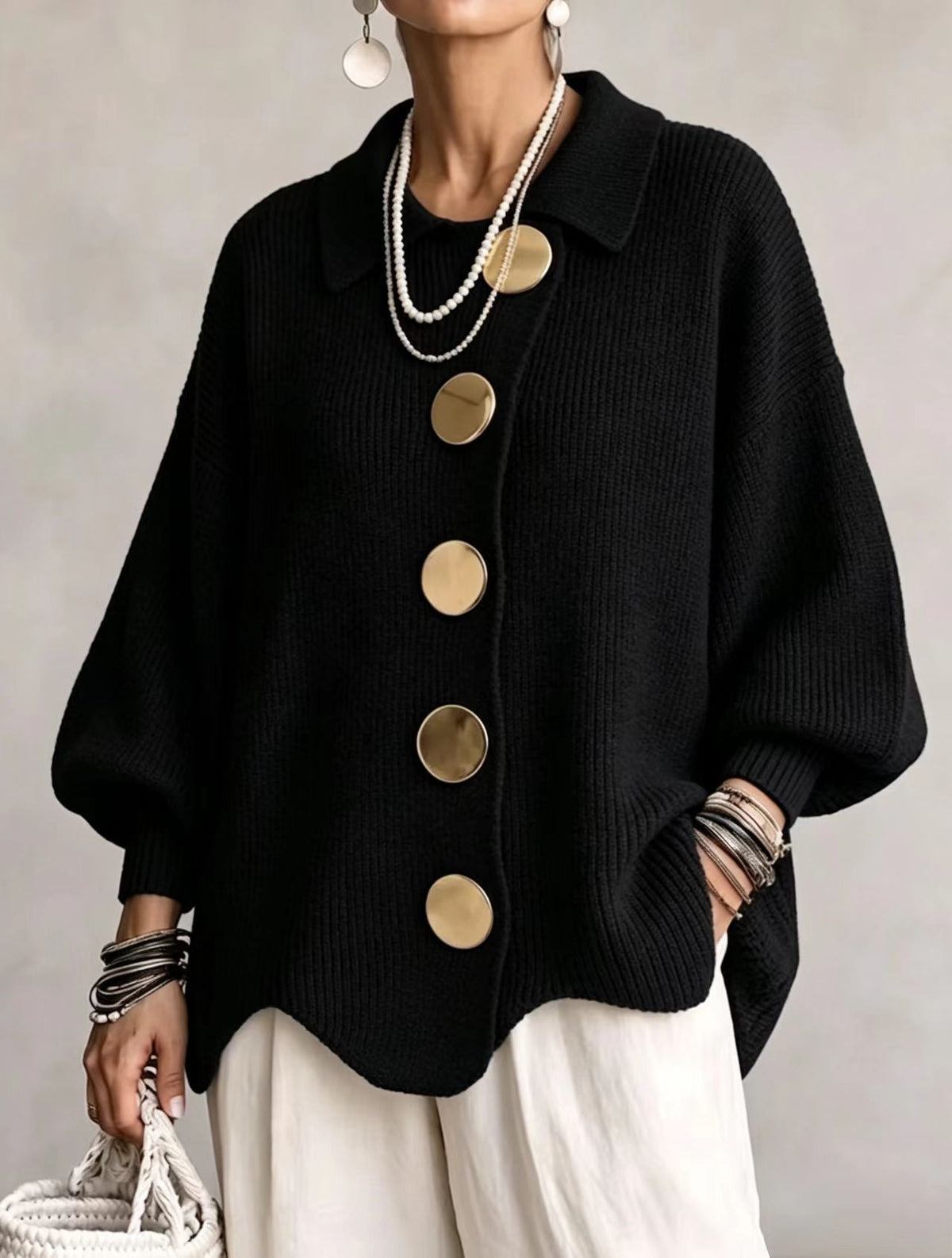 Victoria | Cárdigan oversize con botones dorados