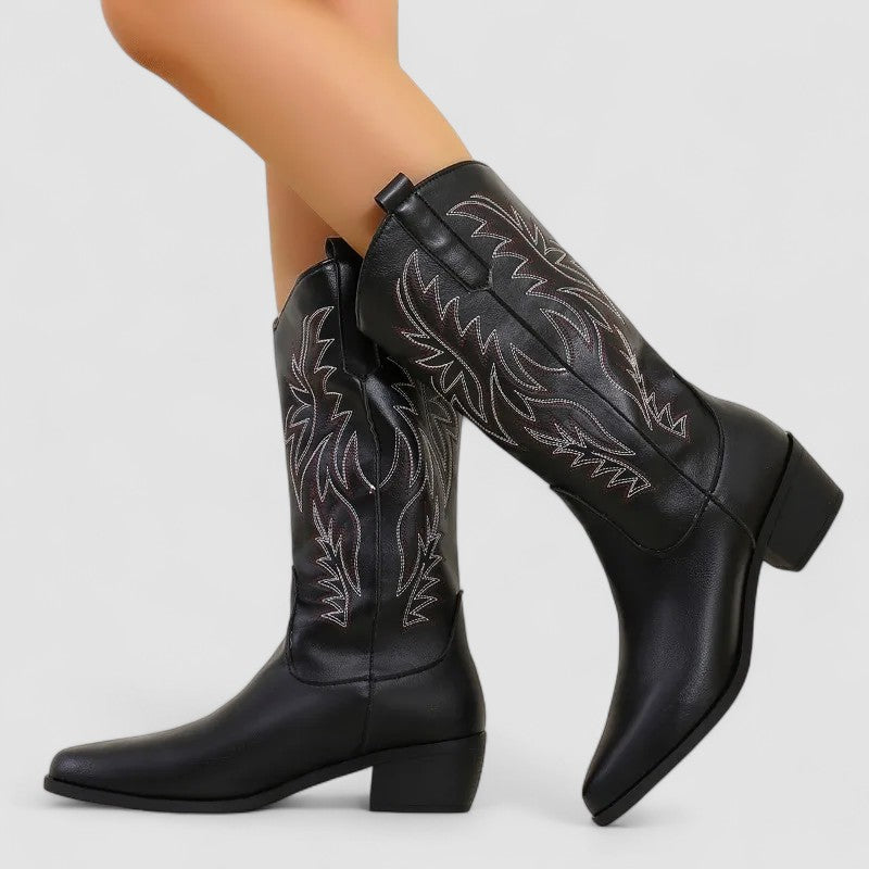 Sierra | Botas camperas bordadas