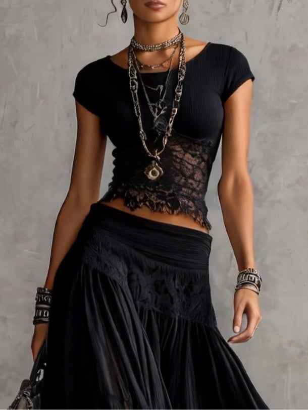 Noemi | Conjunto de top de encaje negro y falda larga plisada
