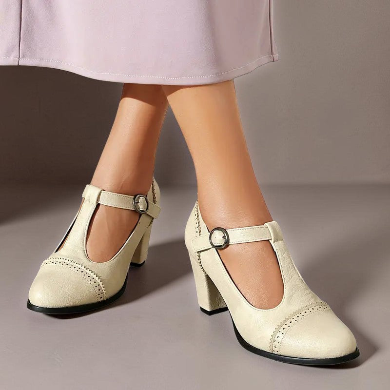 Sandrine | Zapatos de salón calados con tira en T