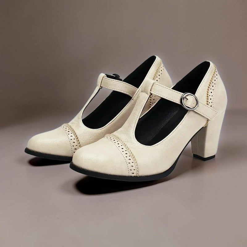 Sandrine | Zapatos de salón calados con tira en T