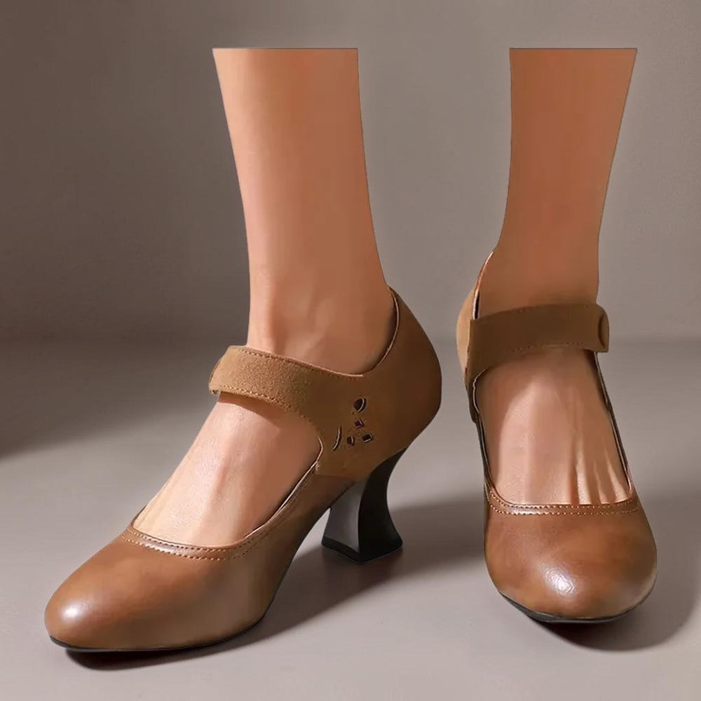 Aveline | Zapatos de salón con tira abotonada al tobillo