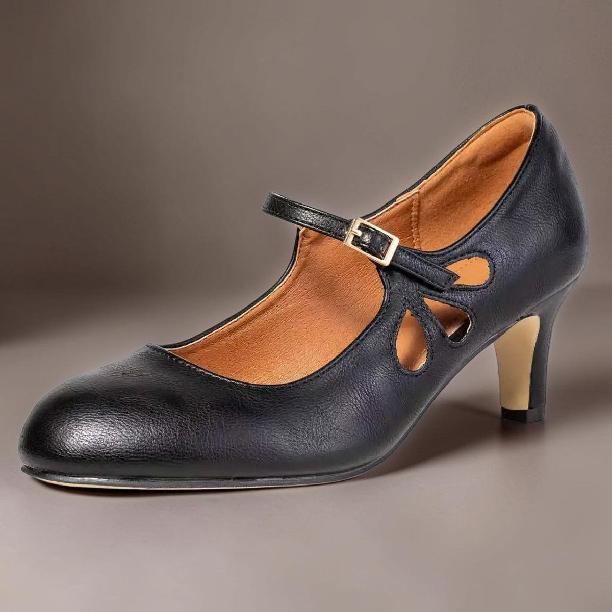 Sylvie | Zapatos de salón negros de punta cerrada