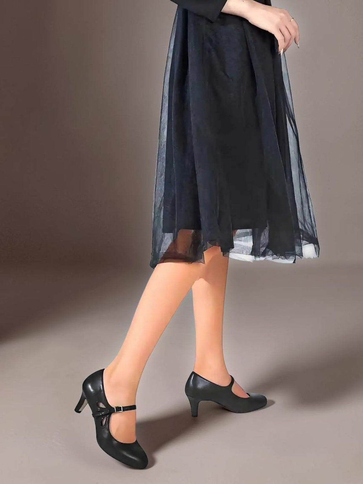 Sylvie | Zapatos de salón negros de punta cerrada